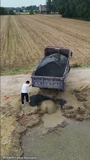 The process of filling the well with sand after drilling
