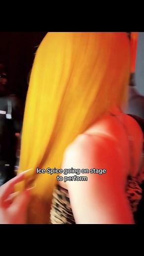 Ice Spice Y2K Tour - Crowd Excitement and Performances