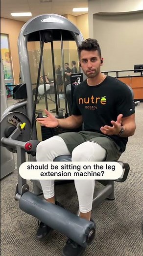 How to Properly Set Up On The Leg Extension Machine For Good Form (No More Knee Pain)