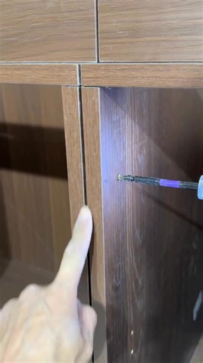 Smooth silicone sealing — perfect square edge finish, clean lines & pro look! Simple DIY tip for neat results ✨🏠 ALL PRODUCTS LINKED ON MY VIDEO under Description > check bio link 🤝🏽 #septemberstore #siliconeseal #diyhandmade #interiordesign #woodworking #asmrvibes #satisfyingbuild | fsbolingg toolz