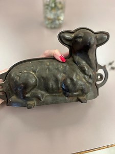 GRISWOLD 866 LAMB CAKE Mold. Cast Iron - Etsy UK