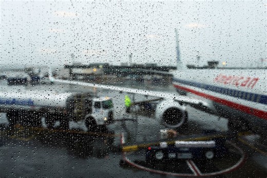 Hours-long delays at tri-state airports due to weather