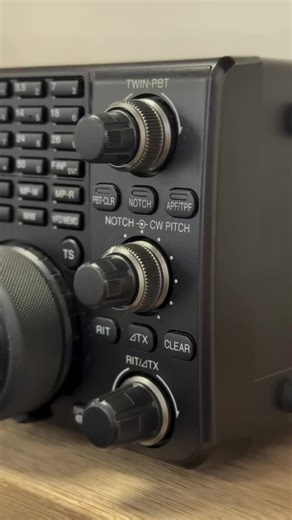 “IC-7600 — where legendary Icom clarity meets unstoppable HF power.” 📡⚡️ #IcomIC7600 #Icom #HamRadio #HFRadio #RadioShack #RadioGear #DXReady #RadioworldUK #staytuned