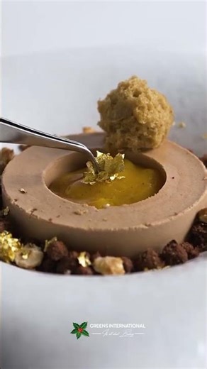 How Professionals Apply Gold Leaf So Satisfying! ✨#shorts #diy