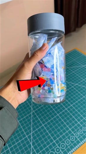 Fiery Dev on Instagram: "Recycling Orbeez Balls Using Silica Gel 🤯 @fiery_dev"