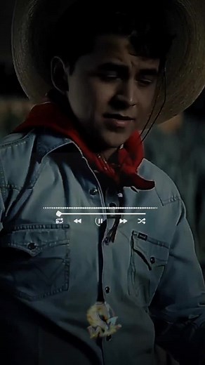 Miro Tus Ojos de Christian Nodal: Rancheras y Corridos