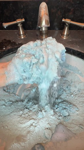 Replying to @Shallianda (1/2) this was so satisfying! 🥵 Haven’t made a video like this in a long time! Used purple pinesol and water for the liquids. Some powder play, handmixing and thick paste making 😮‍💨