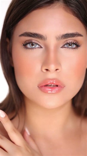 Irresistible Blue | Blue Colored Contacts | Desio Color Contact Lenses