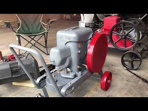 1934 International Harvester Company LA engine 1 1/2 hp - 2 1/2 hp