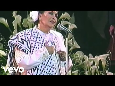 Lola Beltrán - Por Un Amor