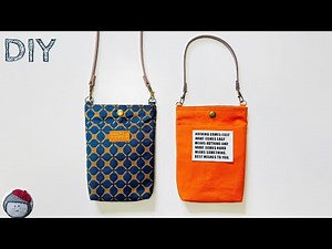 Mobile phone bag with pocket and gusset that can be easily made with a single piece of cloth