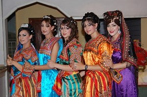 Robe Kabyle et Robe De Maison on Reels