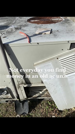 Not every day you find money in a old ac unit. The old man was almost in tears when we learned it was his late wifes money. #hvactechnician #hvaclife #hvac #fy #fyp #moneytok