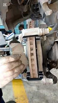 front Wheel brake pads replacement