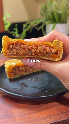 Single-Serve Australian Meat Pies – Easy Homemade Recipe