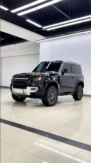 Land Rover Defender 90 P400 | 400 HP 3-Door Luxury Off-Road Beast