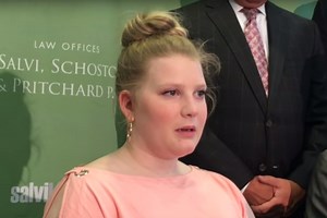 Woman Awarded $148 Million for Chicago Airport Freak Accident That Left Her Paralyzed