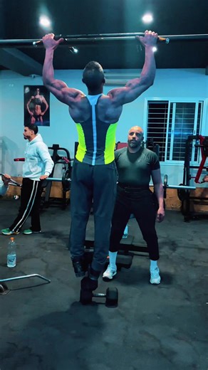 #calestinics🔱 #motivation #challenge #كاسح_ #pullups