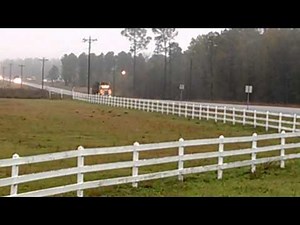 Kenworth with loud Jakes!