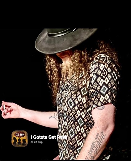 46 reactions | Well randomly got asked to close down Ernest Tubbs Record Shop tonight 酪酪 So come on out an have a party with us 落落 What an honor to be asked to play this legendary spot in Nashville, TN  #fyp #LiveMusic #nashville | Hunter West | Facebook