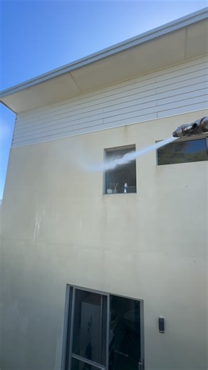 Perth Softwash Solutions - Pressure Cleaning & Softwashing on Instagram: "House washing using out Softwash method. Perths number 1 choice.for all softwashing and pressure cleaning Book now for a free quote - Link in Bio #PropertyMaintenance #exteriorcleaning #softwashing #surfacecleaning #perthsoftwashsolutions #perthsoftwash #softwash#perthproperty #paving #builder #builderclean #perthbuilders #solar #Solarcleaning #DrivewayRestoration #DrivewayRestoration #driveway #drivewaycleaning #housewash