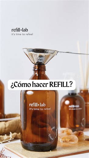 Refill Lab on Instagram: "¿Conocías esto de nuestros productos? En Refill podes reutilizar los productos a tu manera. Una parte importante de Refill, es la acción de rellenar tus envases. ⏩Solo tenes que elegir tu fragancia preferida, seleccionar un bidón o bag in box y recargar una y otra vez tus envases diarios. ¿Hermoso, no? Así de fácil es cambiar tu forma de consumir, nosotros te ayudamos a hacerlo realidad 💪 Las actitudes conscientes y sostenidas en el tiempo hacen que podamos pensar en l