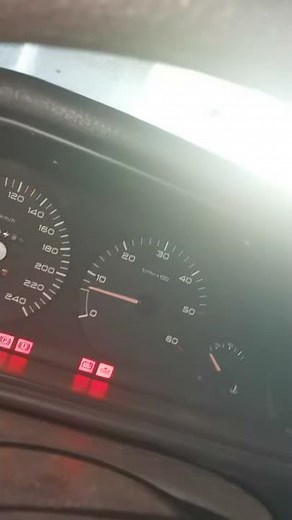 How a broken rocker arm sounds like !