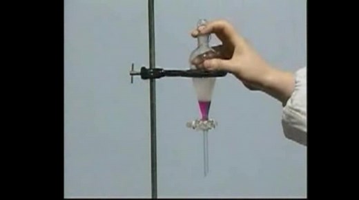 高中化学实验 利用四氯化碳萃取碘水中的碘