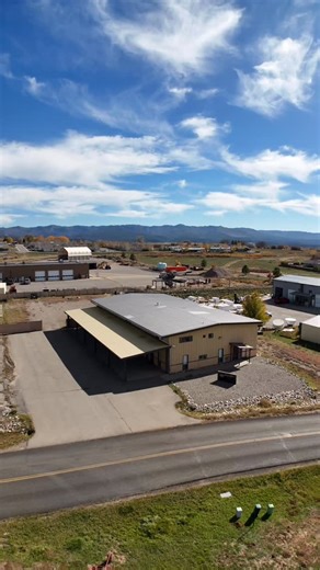 SOLD 🎉 120 Clover Drive in Bayfield CO is officially closed. Huge congratulations to our sellers on a smooth, successful transaction! At Alpenglow Properties, we bring a hands-on strategy and local market expertise to commercial and residential real estate throughout Durango and surrounding areas. From investment properties and mixed-use buildings to land and owner-user opportunities, our focus is clear strategy, strong positioning, and real results. Thinking about buying, selling, or repositio