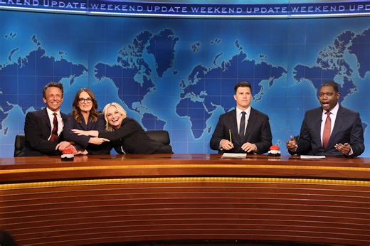 Amy Poehler and Tina Fey Reunite on ‘Saturday Night Live’ for Cold Open