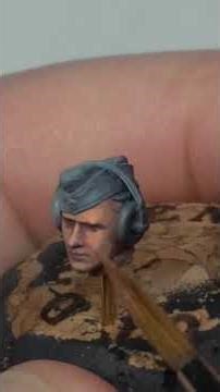 Learn to Paint Faces at 1/35 Scale #miniaturepainter #scalemodel #ww2