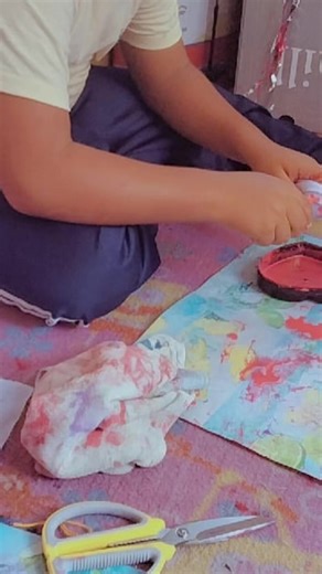 Future Picassos in Year 4 👩‍🎨👨‍🎨 #flis #painting #primary