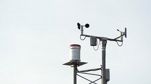 Anemometer On Sky Background Wind Speed: стоковое видео (без лицензионных платежей), 1057596856 | Shutterstock