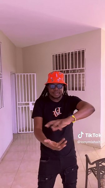 Devoir de maison 😂 pat janm gen goat mwen te busy #transition