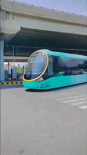 Pakistan’s New Driverless Tram Bus Will Shock You! 🇵🇰😳 Looks 50 Years Ahead of India? #shorts