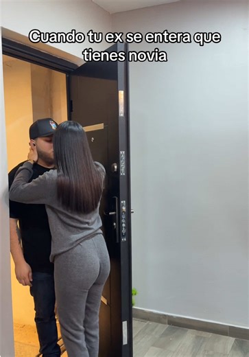 Reacción de tu ex al enterarse de tu novia