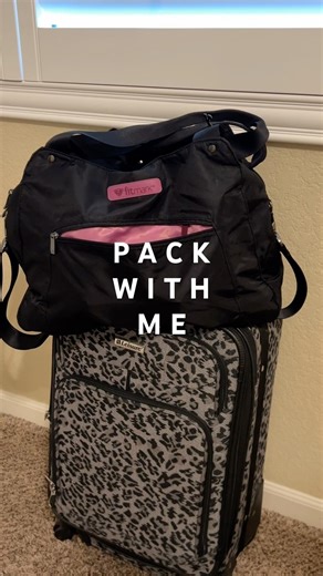 Mini getaway while the girls are on spring break 😎 #packwithme #asmr #springbreak #packing #shorts