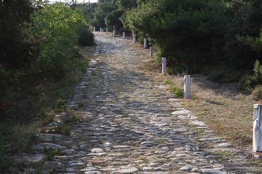 Vast Roman Road Network That United the Empire Revealed in New Digital Map - GreekReporter.com