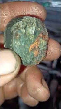 Replacing the Vectra engine seal!