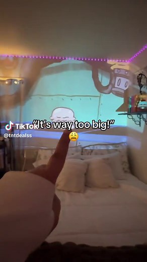 Choosing the Perfect Projector Screen for Your Room