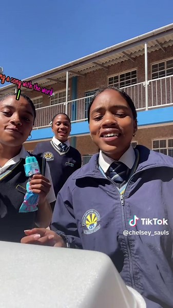 Exploring Fun Voice Effects in Singing