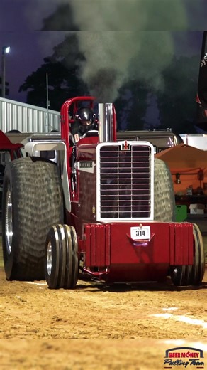 Pro Stock IH 1206 Pulling Tractor at The Puller’s Championship 2024