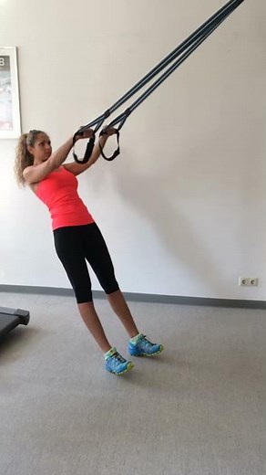 Rudern mit TRX: