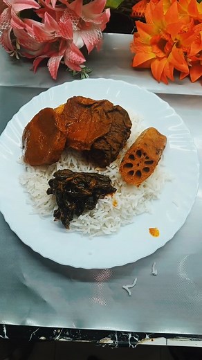 Kashmiri Fish Recipe | No-Fail Traditional Dish with All Tips & Tricks | Nadru, Mooli & Haakh Layered Fish Authentic Kashmiri Fish Recipe made with Nadru, Mooli and Haakh—traditional layered style with full tips & tricks. A no-fail method to make perfect Kashmiri fish curry with true flavour and aroma, just like in Kashmiri homes. Ideal for fish lovers and traditional Kashmiri cuisine fans. #viralreels #trendingreels #viralfishrecipe #kashmirifishcurry #KashmiriFishRecipe #KashmiriCuisine #Authe