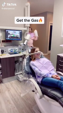 Would you like the Happy Gas today? This is how we persuade 😬#tikrok #fyppage #dancingdentist #getthegas