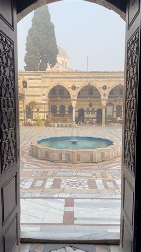 يا جمال الشام القديمة اماكن لازم تزوروها في دمشق . . #سوريا #دمشق #الشام #سياحة #قصر_العظم | Saher Omar