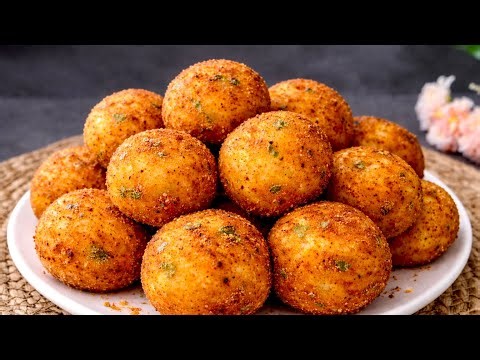 Kartoffeln mit Eiern schmecken besser als Fleisch. Es ist ein so leckeres Abendessen!