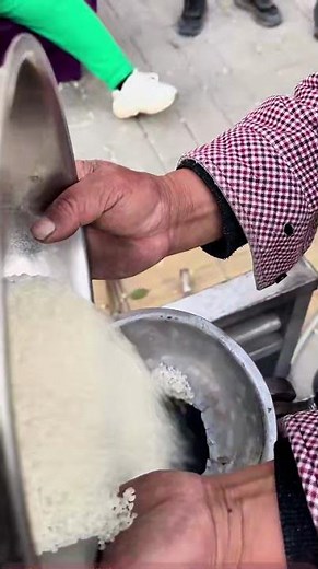 Traditional Old-fashioned Popcorn Machine, Reviving Childhood Memories!