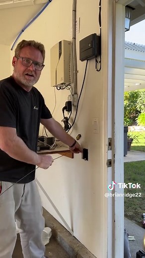 How to Install a 30 Amp Outlet in Your Garage