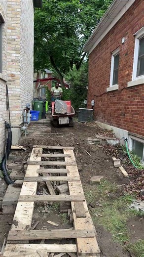 The dangers of landscape construction work - BEHIND THE SCENES #dangerous #explore #heavy #safety